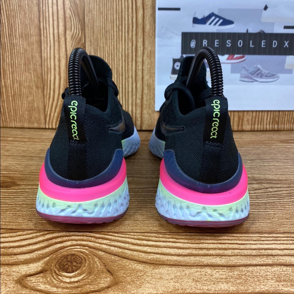 Nike Epic React Flyknit 2 - Picture 6 of 8